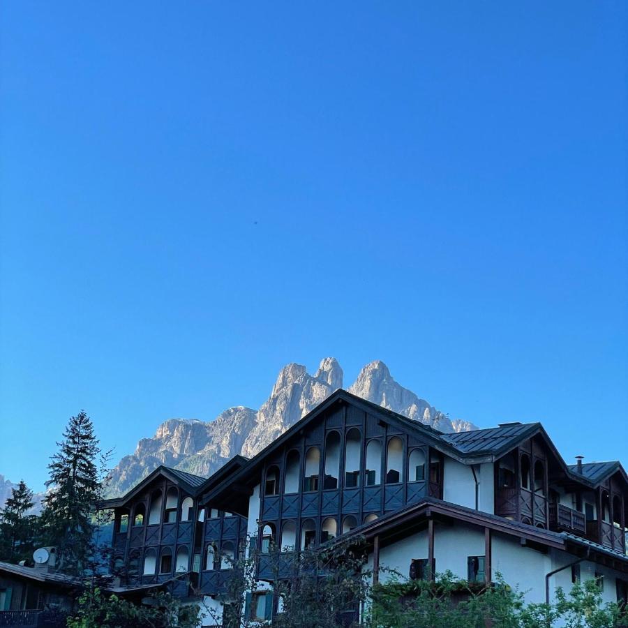 Hotel Isolabella Wellness Fiera Di Primiero Eksteriør billede