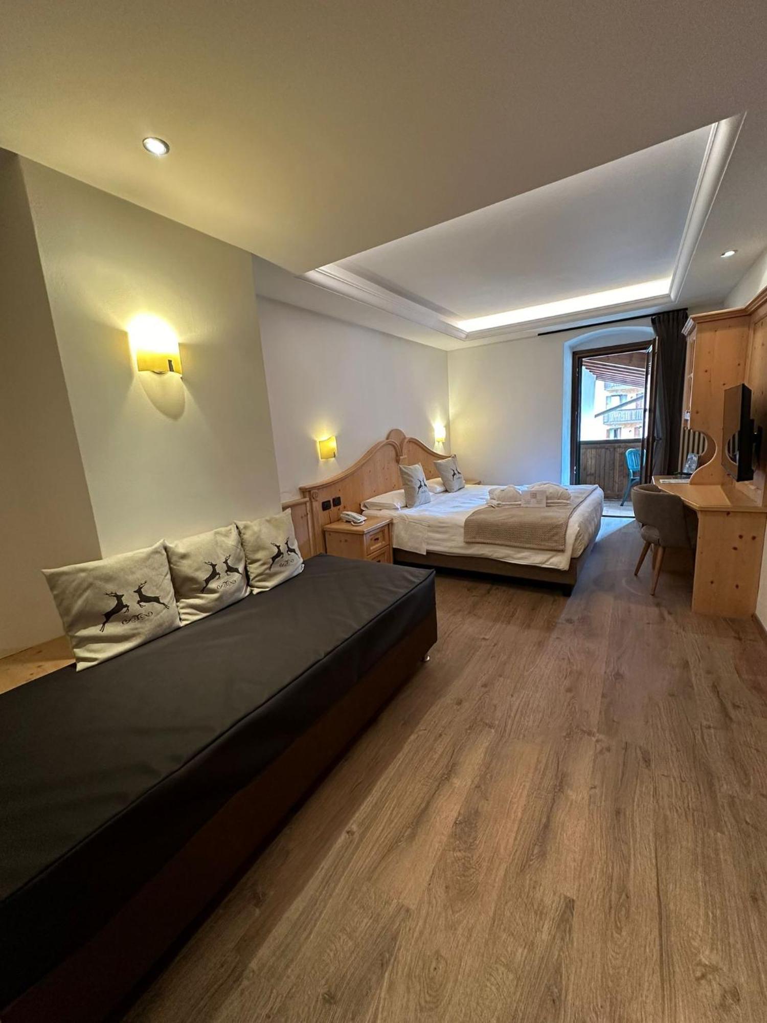 Hotel Isolabella Wellness Fiera Di Primiero Eksteriør billede